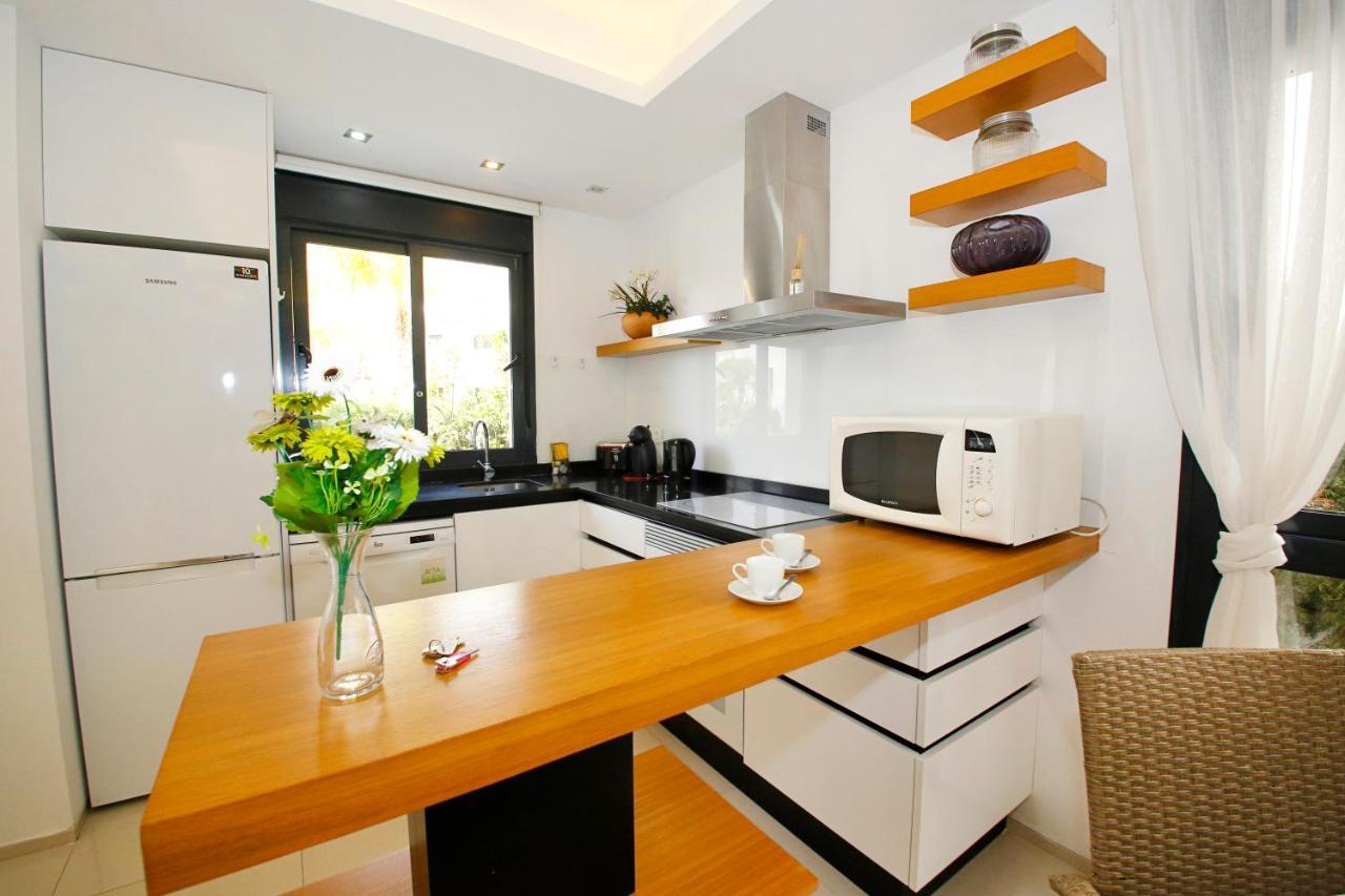 Fantastic Home With Ac, Pool And Bbq Rojales Eksteriør bilde