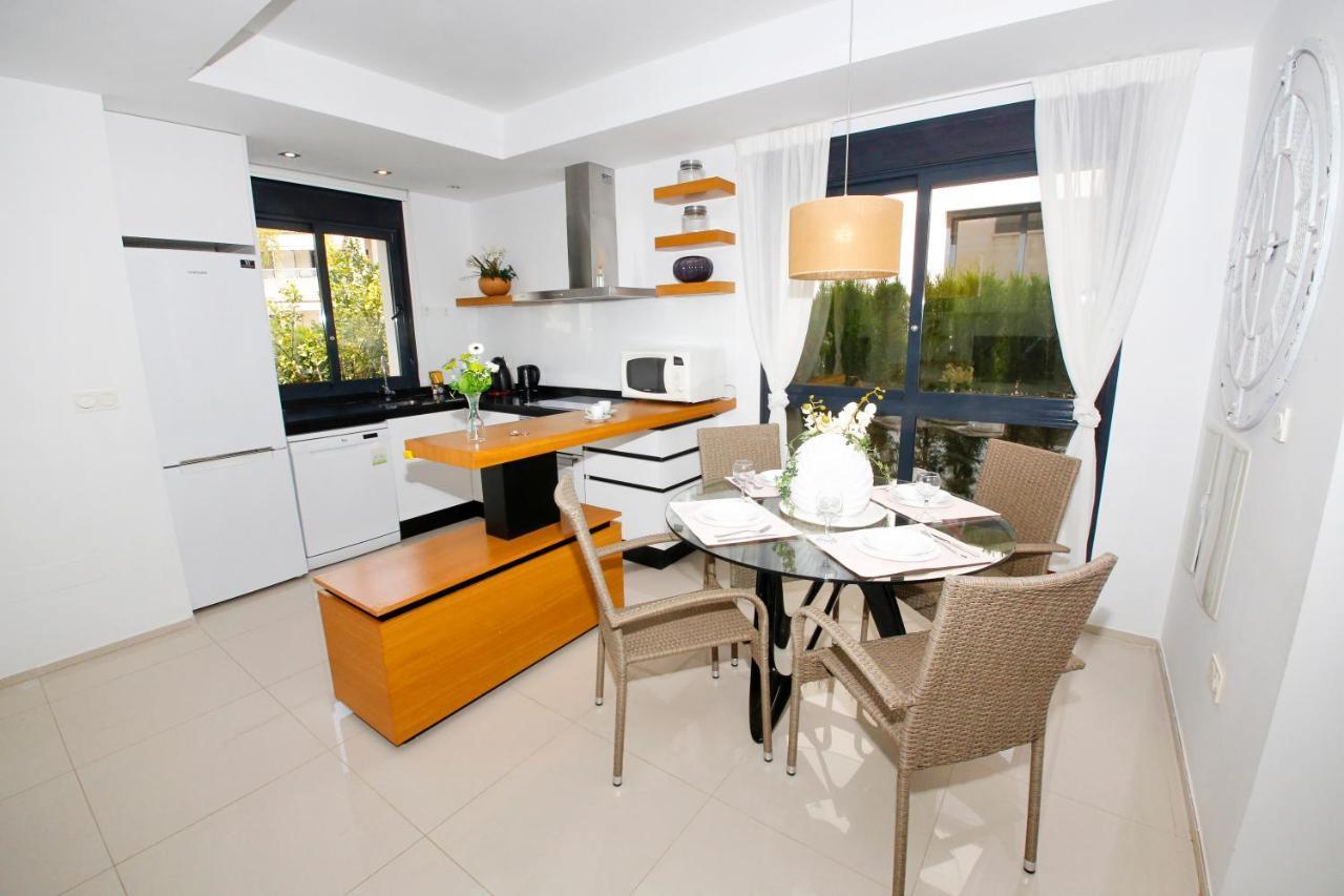 Fantastic Home With Ac, Pool And Bbq Rojales Eksteriør bilde