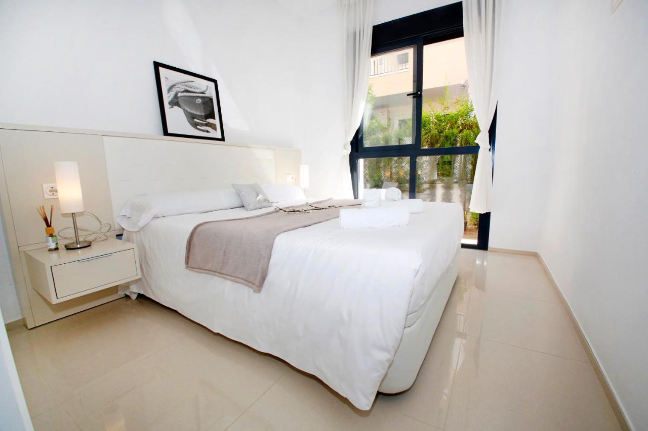 Fantastic Home With Ac, Pool And Bbq Rojales Eksteriør bilde